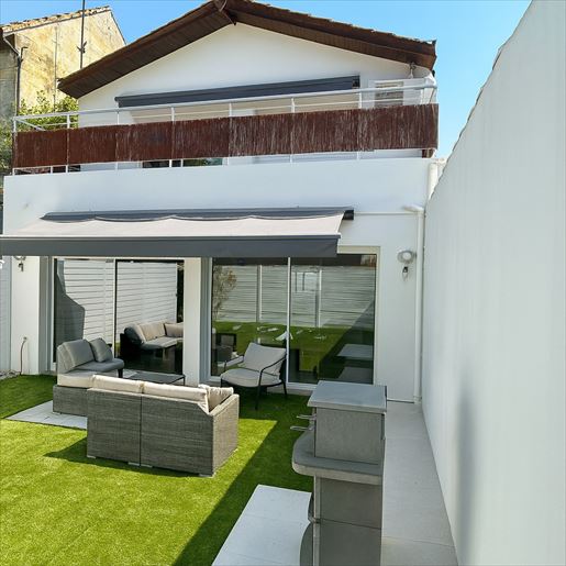 Appartement 5 pièces 145 m² · à Bordeaux · 145 m² · 595 000 €