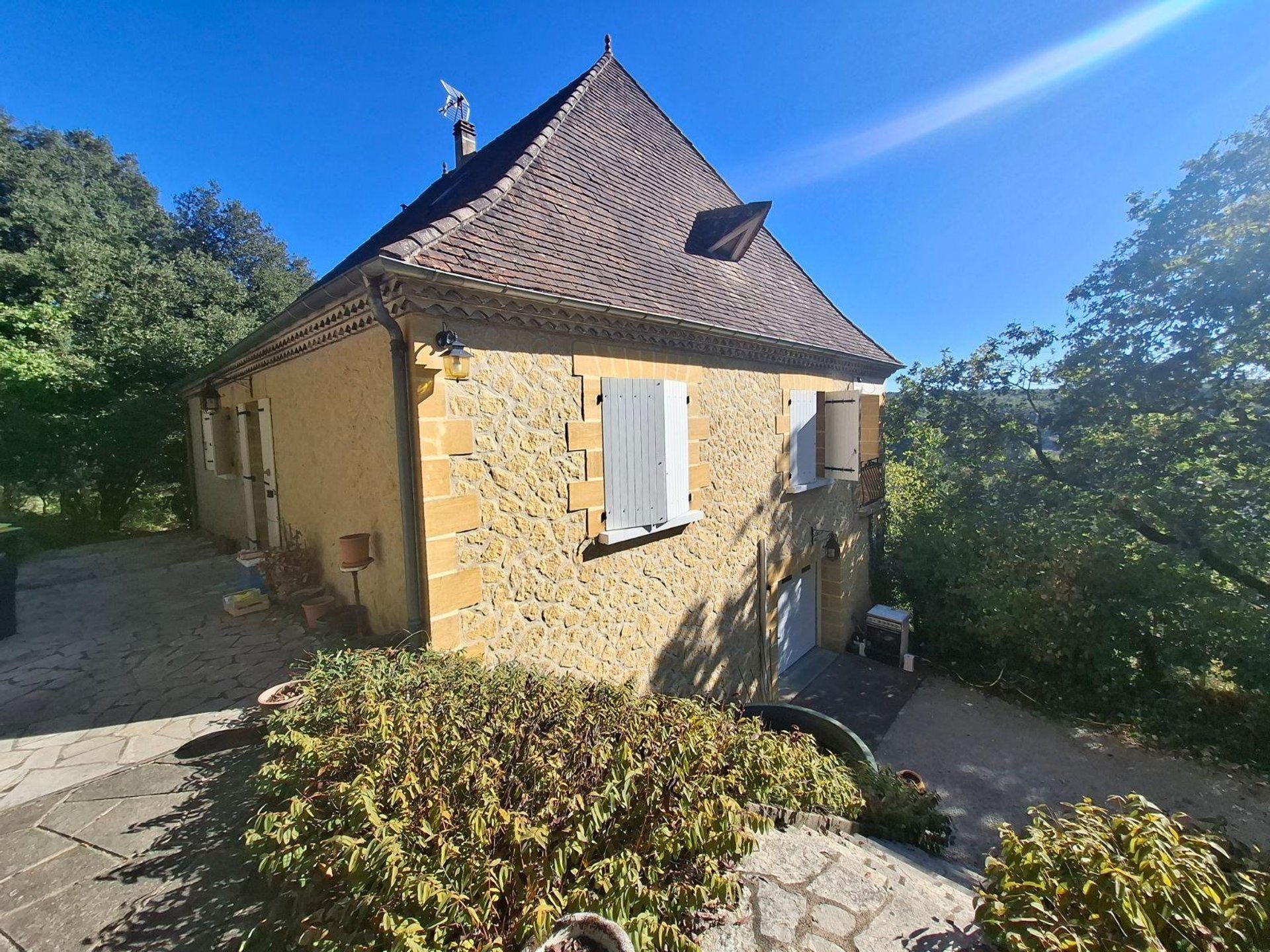 Maison 5 pièces 155 m² · à Lalinde · 155 m² · 160 000 €