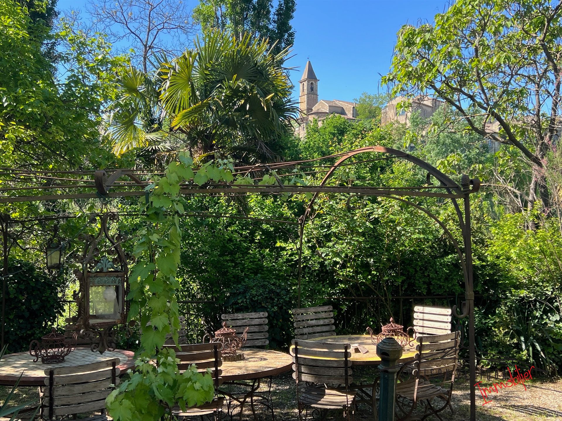 Maison à vendre, 370m², Vaison-la-Romaine