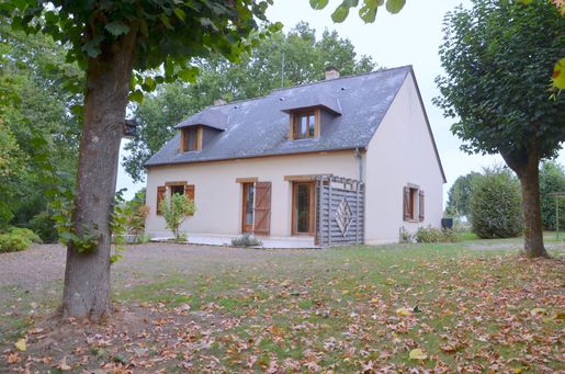 Maison 6 pièces 140 m² · à Segré · 140 m² · 303 000 €