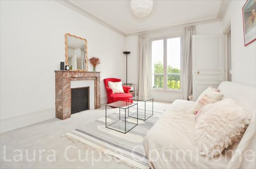 2 pièces 45 m² · à Paris 15ème · 45 m² · 395 000 €