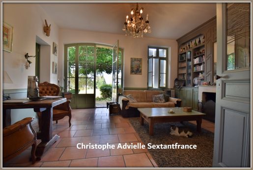 Maison 8 pièces 227 m² · à La Force · 227 m² · 332 000 €