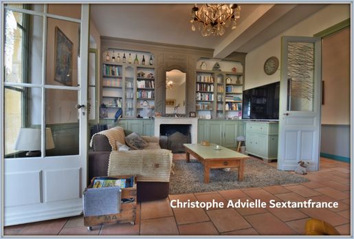 Maison 8 pièces 227 m² · à La Force · 227 m² · 332 000 €