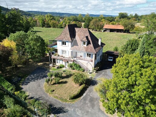Maison 8 pièces 192 m² · à Bretenoux · 192 m² · 287 200 €