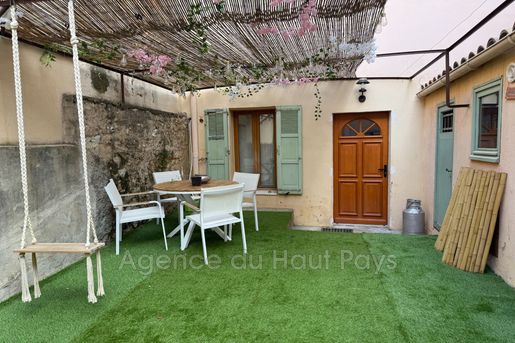 Maison 5 pièces 80 m² · à Saint-Cézaire-sur-Siagne · 80 m² · 315 000 €