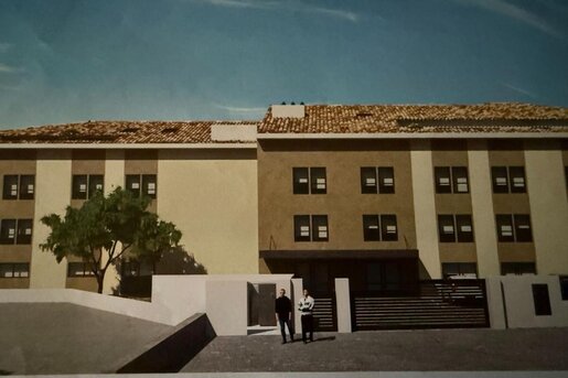 Local commercial 126 m² · à Sanary-sur-Mer · 126 m² · 448 000 €