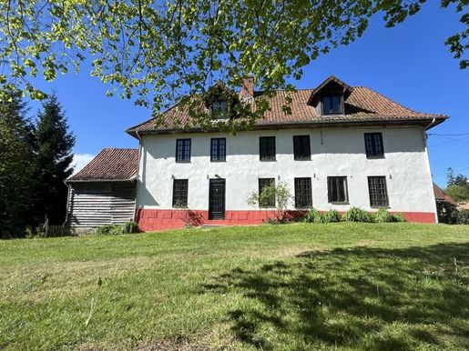 Maison 8 pièces 163 m² · à Embry · 163 m² · 239 000 €