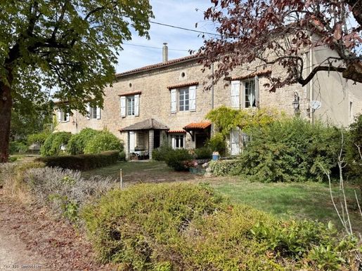 Maison 14 pièces 424 m² · à Brettes · 424 m² · 368 420 €