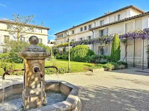 Appartement 4 pièces 100 m² · à Saint-Rémy-de-Provence · 100 m² · 440 000 €