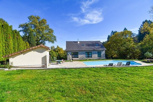 Maison 6 pièces 135 m² · à Sauviat-sur-Vige · 135 m² · 279 000 €