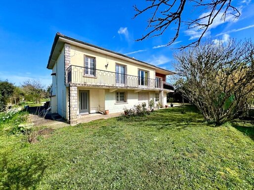 Maison 9 pièces 190 m² · à Fongrave · 190 m² · 169 000 €