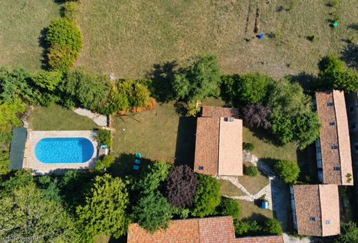 Maison 14 pièces 312 m² · aux Alleuds · 312 m² · 297 870 €