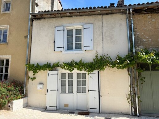 Maison 4 pièces 160 m² · à Verteuil-sur-Charente · 160 m² · 199 000 €