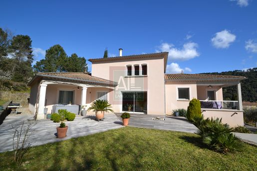 Maison 5 pièces 171 m² · à Chambonas · 171 m² · 665 000 €