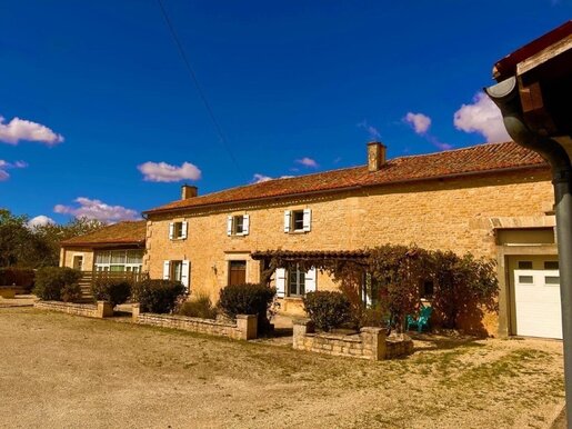 Maison 12 pièces 400 m² · aux Alleuds · 400 m² · 349 995 €