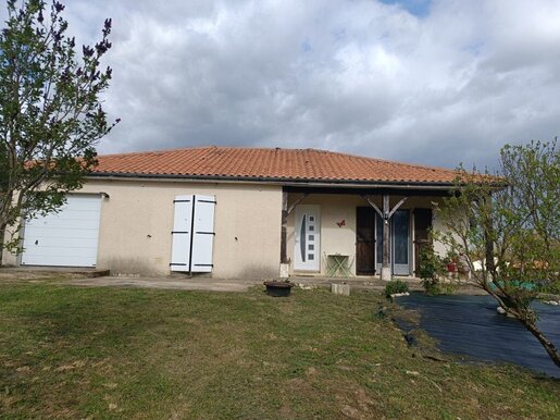 Maison 3 pièces 88 m² · à Luxé · 88 m² · 145 150 €
