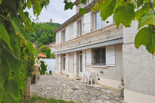 Maison 11 pièces 304 m² · à Saint-Céré · 304 m² · 269 000 €