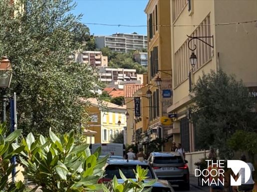 Local commercial 1 pièce 24 m² · à Le Lavandou · 24 m² · 45 000 €