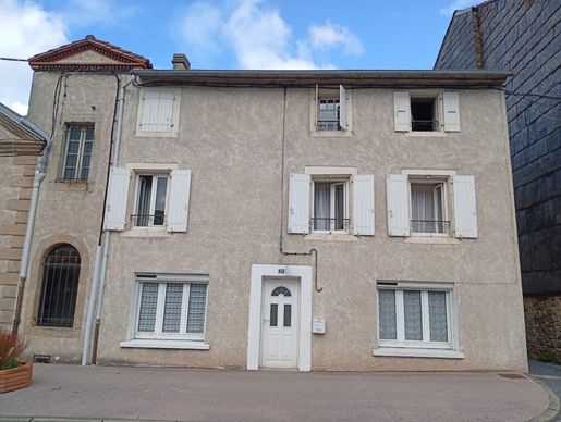 Maison 7 pièces 119 m² · à Labastide-Rouairoux · 119 m² · 110 000 €