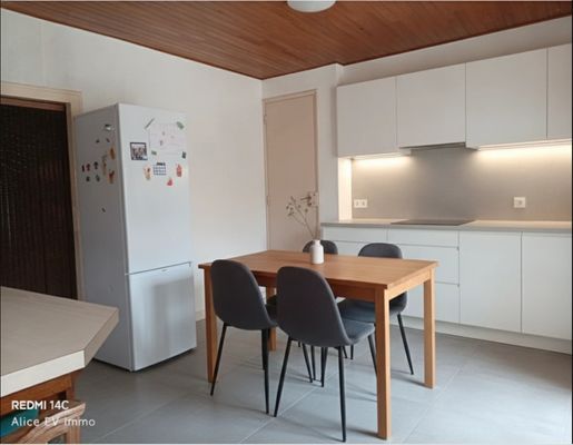 Maison 6 pièces 110 m² · à Labastide-Rouairoux · 110 m² · 74 000 €