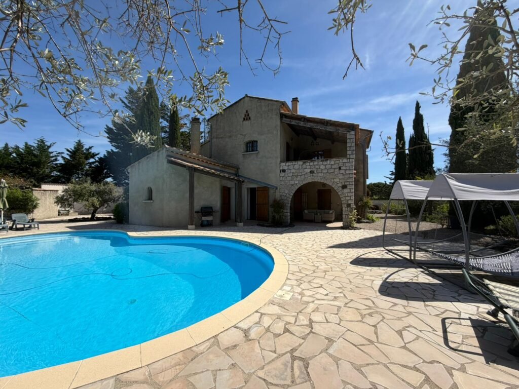 Maison à vendre, 300m², Alba-la-Romaine