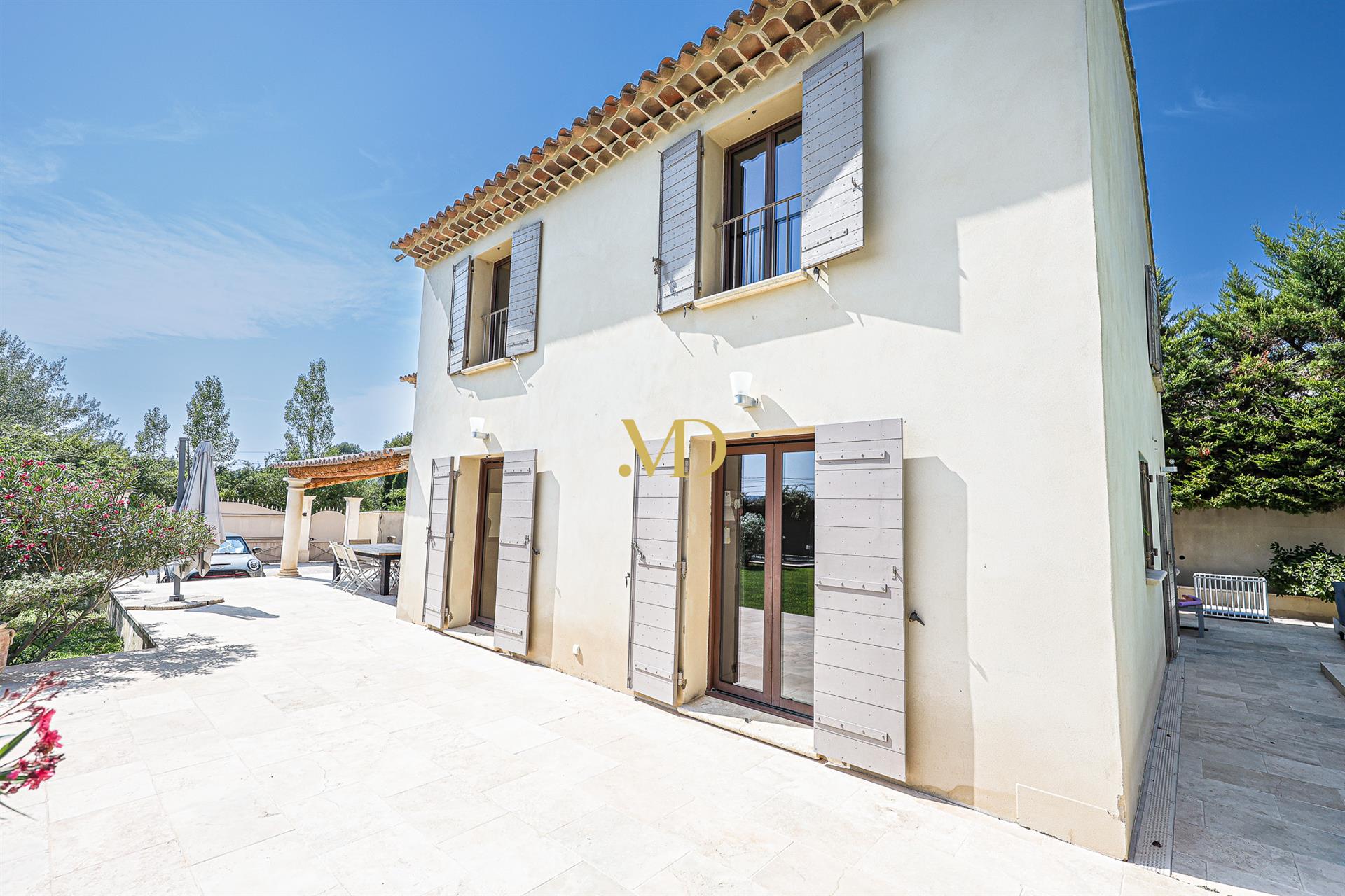 Maison à vendre, 222m², Gargas