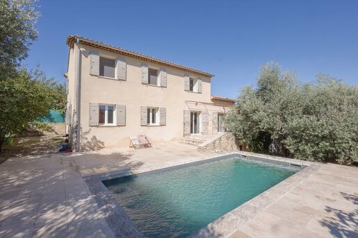 Maison 8 pièces 170 m² · à Apt · 170 m² · 431 000 €