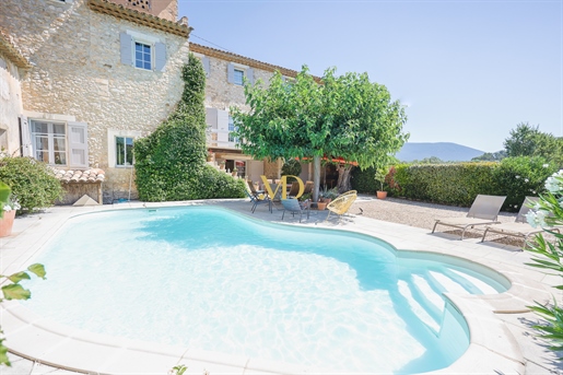 Maison 7 pièces 280 m² · à Villars · 280 m² · 835 000 €