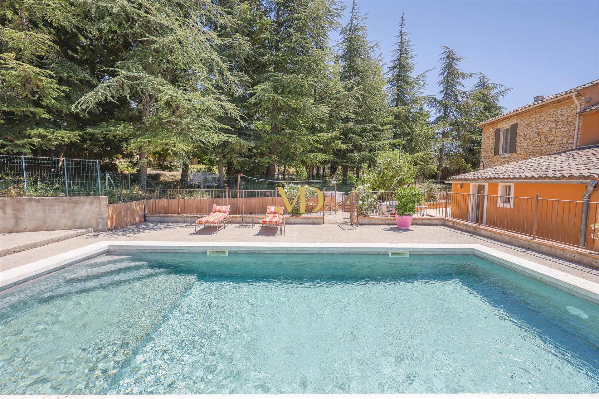 Maison à vendre, 183m², Saint-Saturnin-lès-Apt