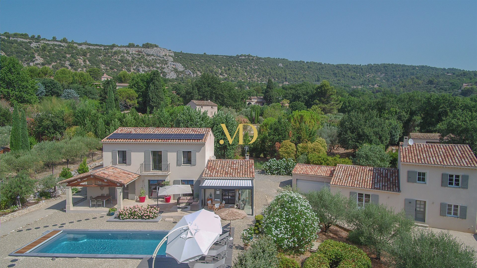 Maison à vendre, 310m², Saint-Saturnin-lès-Apt