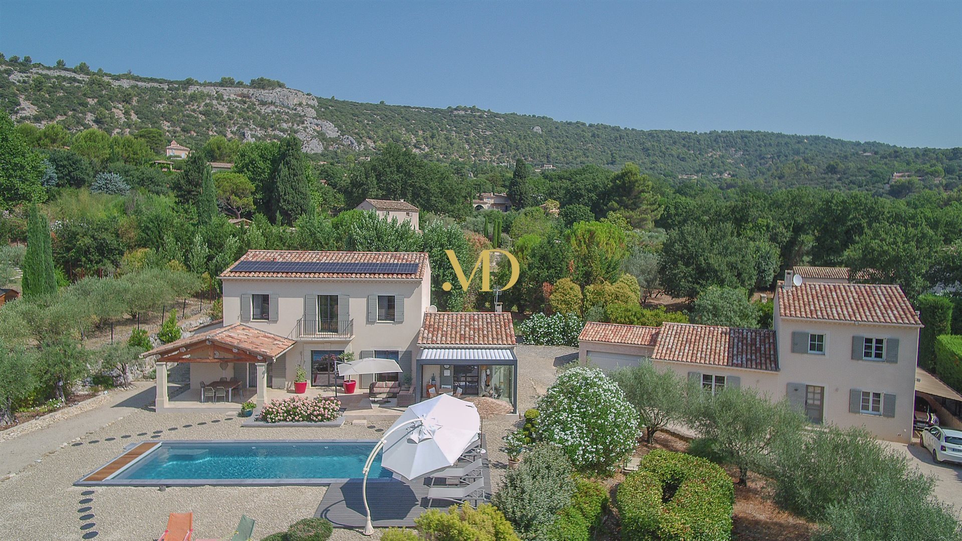Maison à vendre, 310m², Saint-Saturnin-lès-Apt