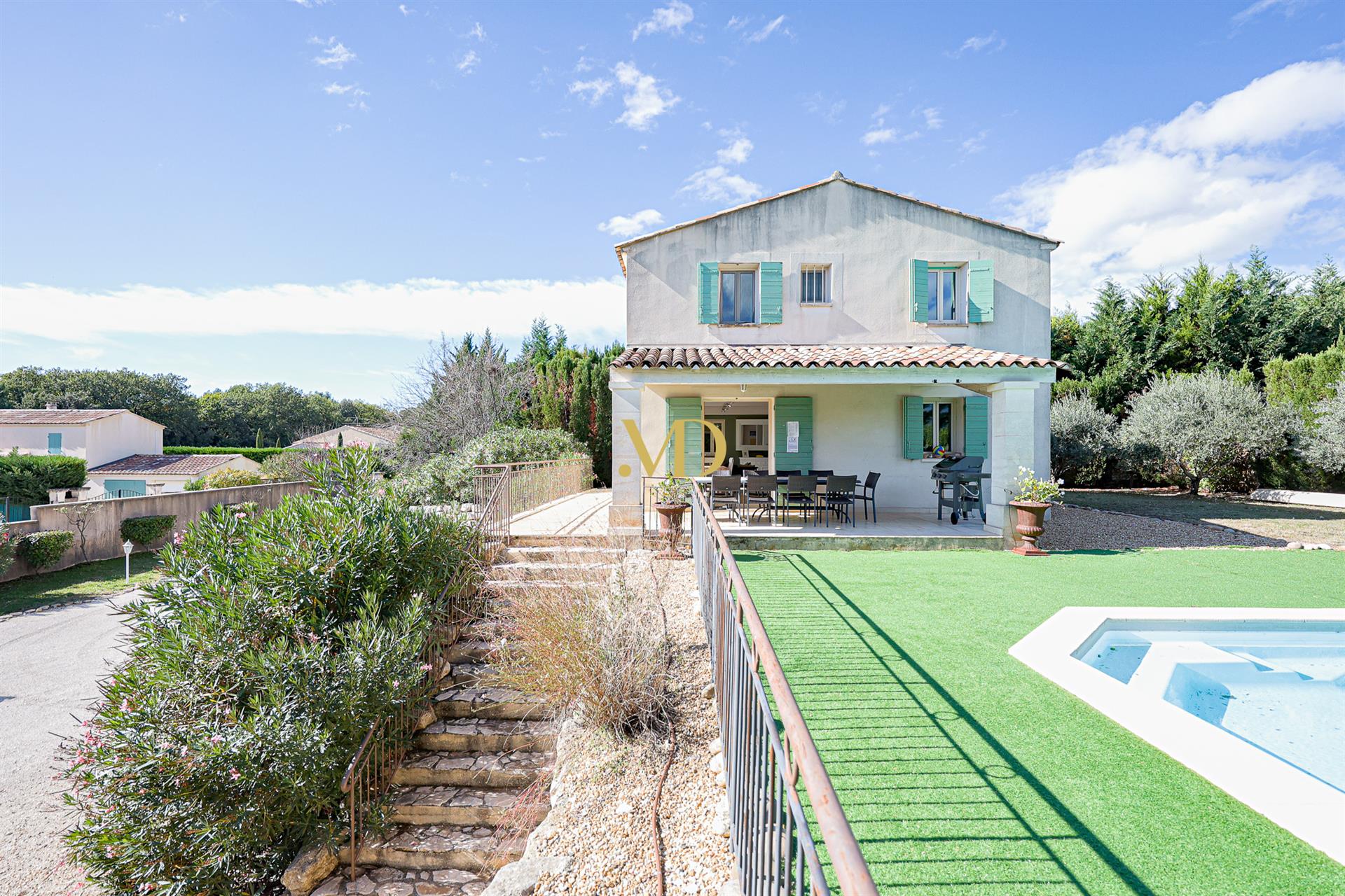 Maison à vendre, 105m², Saint-Saturnin-lès-Apt