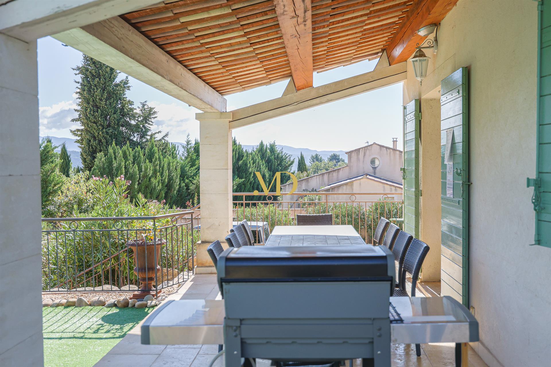 Maison à vendre, 105m², Saint-Saturnin-lès-Apt