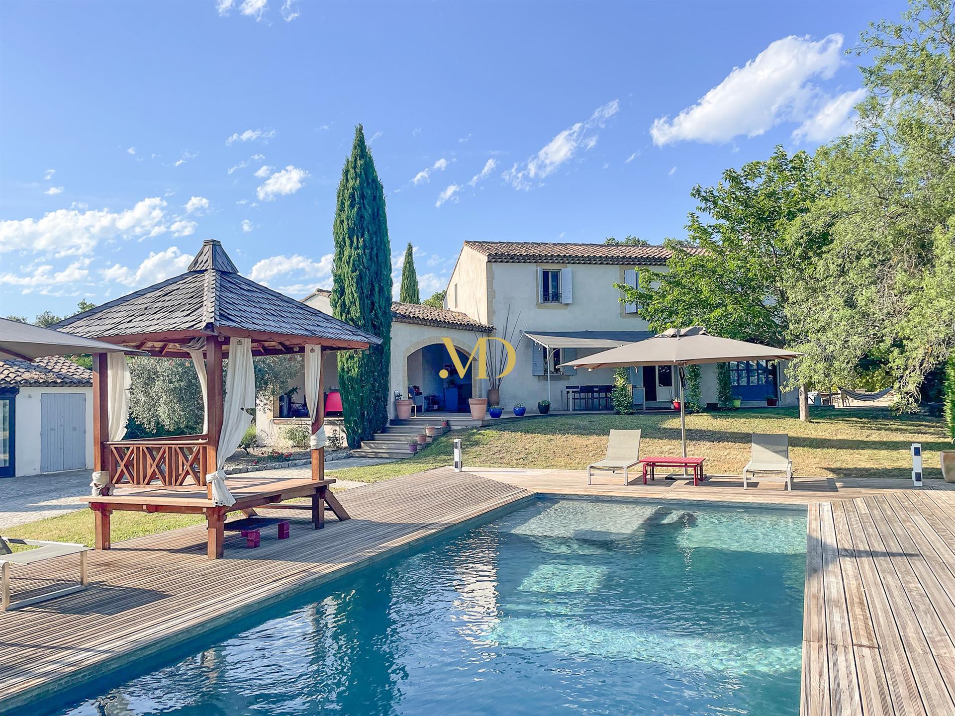 Maison à vendre, 175m², Cabrières-d'Avignon