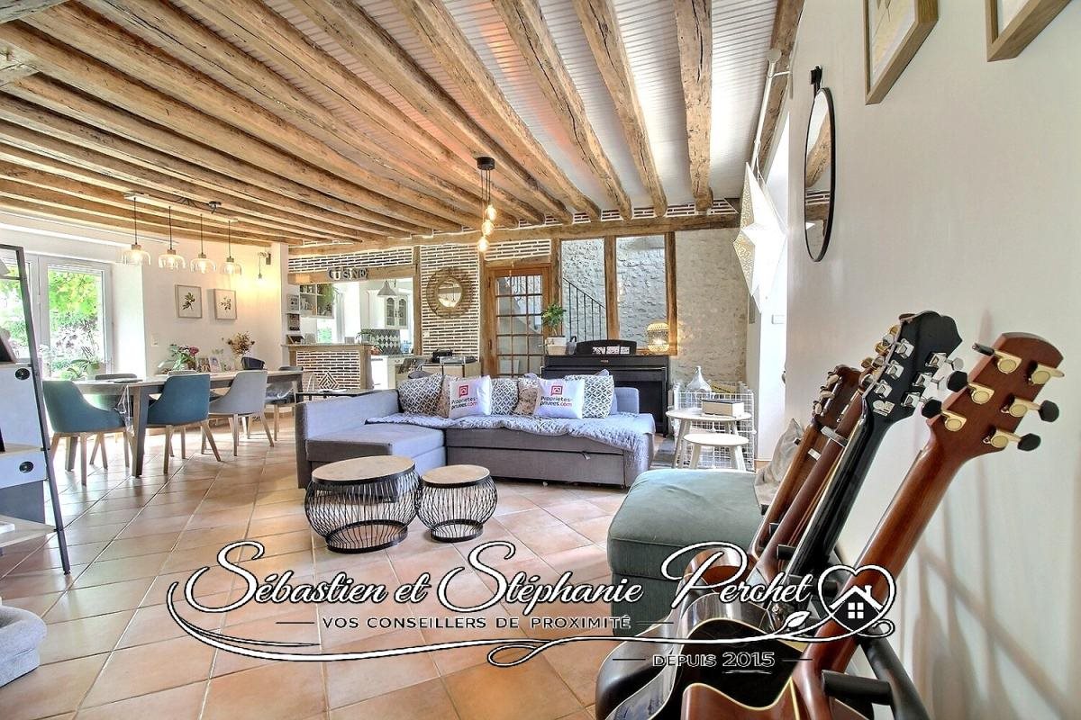 Maison à vendre, 152m², Saint-Péravy-la-Colombe