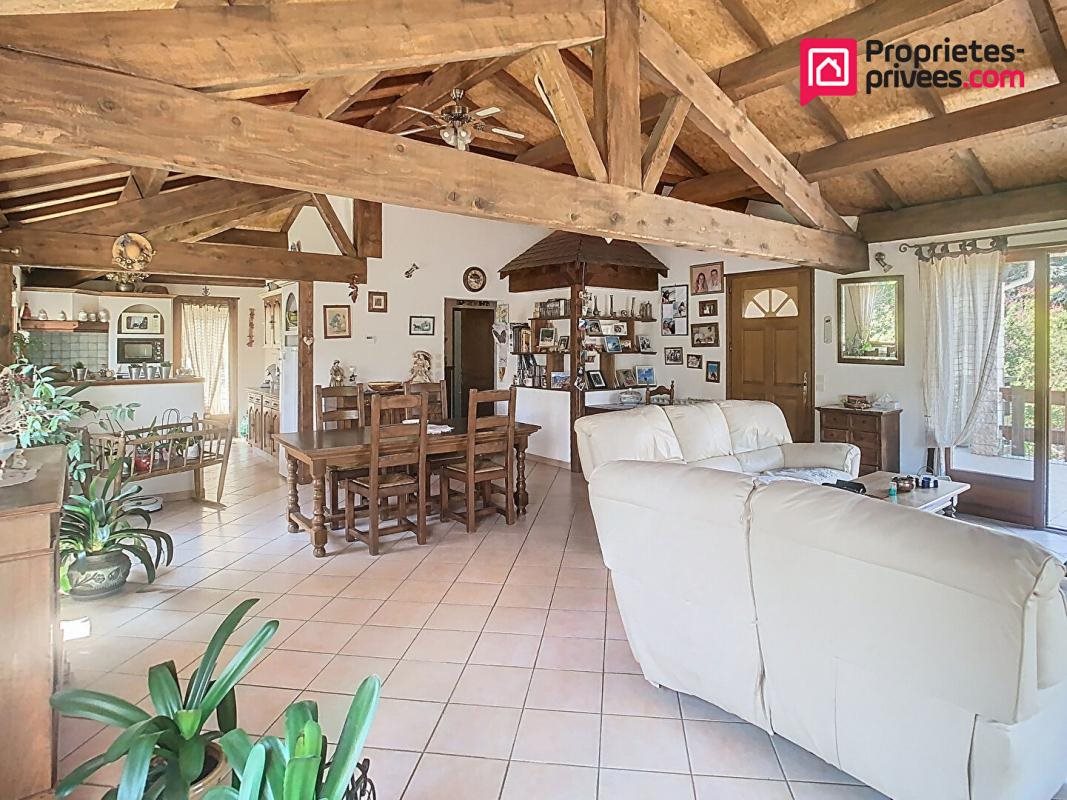 Maison à vendre, 265m², Aulas