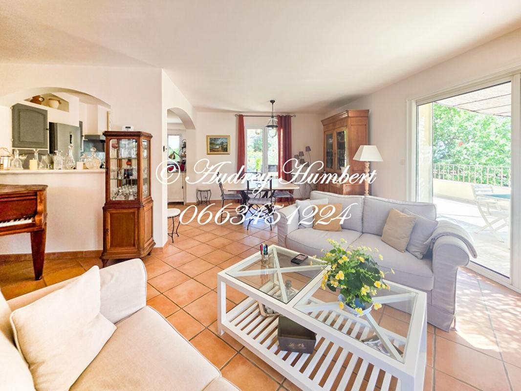 Maison à vendre, 138m², Sainte-Tulle