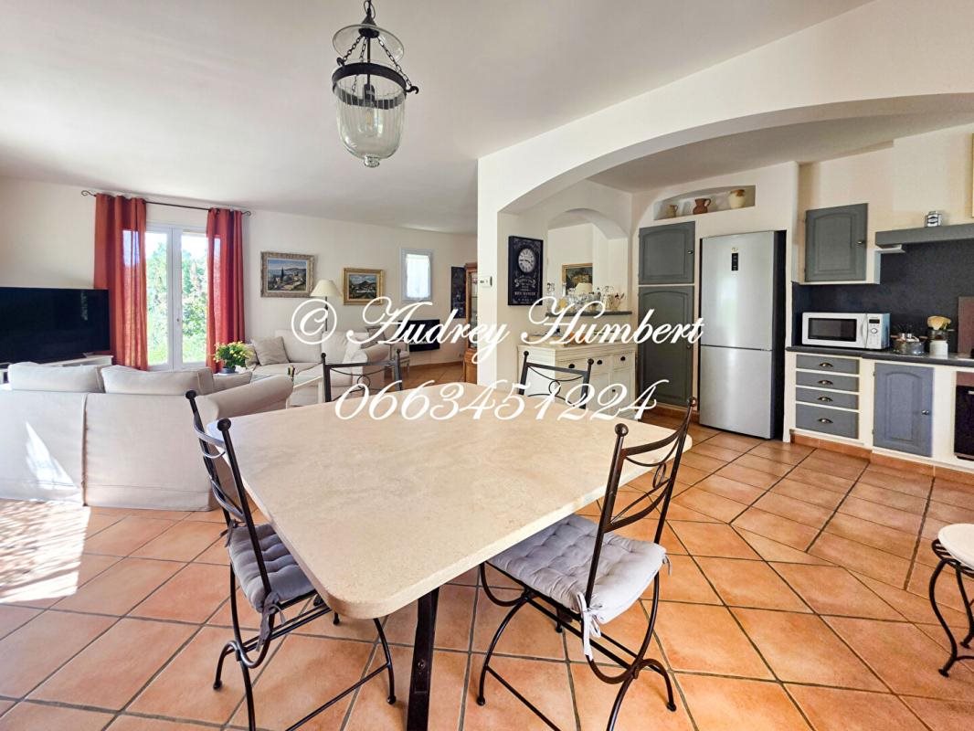 Maison à vendre, 138m², Sainte-Tulle
