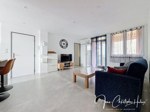 Appartement 4 pièces 64 m² · à Nîmes · 64 m² · 189 000 €