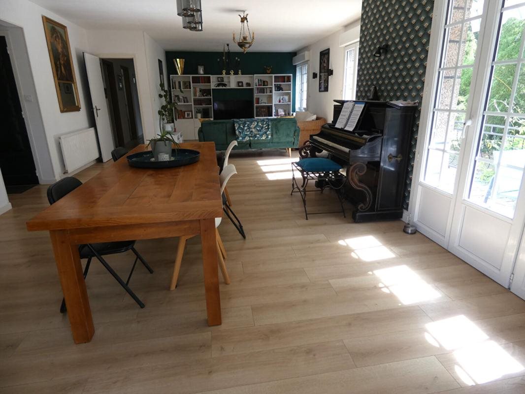 Maison à vendre, 230m², Saint-Thuriau