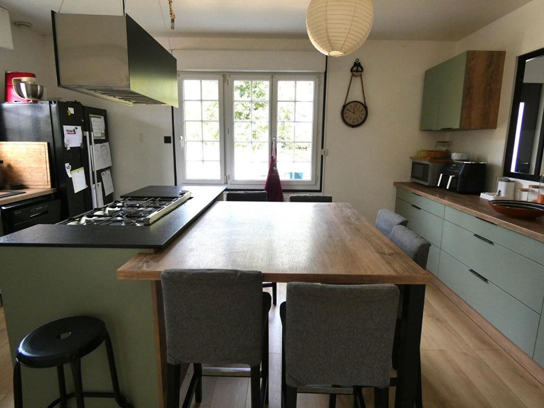 Maison à vendre, 230m², Saint-Thuriau