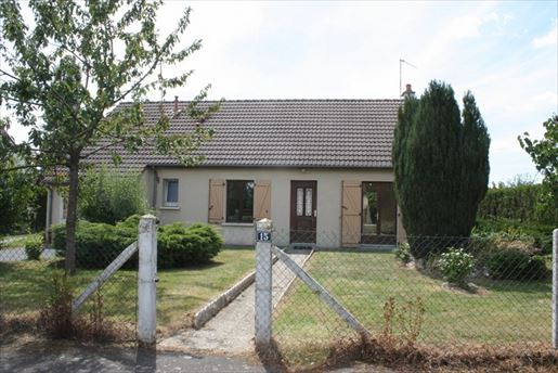 6 pièces 98 m² · à Rai · 98 m² · 141 200 €