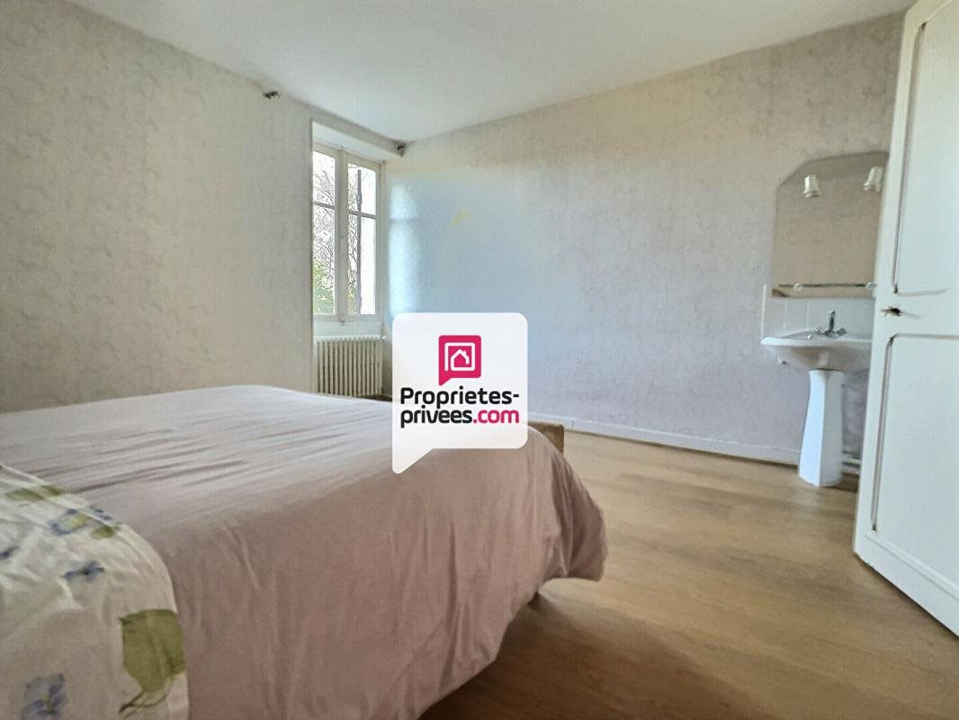 Maison à vendre, 163m², Château-l'Evêque