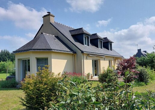Maison 7 pièces 156 m² · aux Fougerêts · 156 m² · 244 400 €