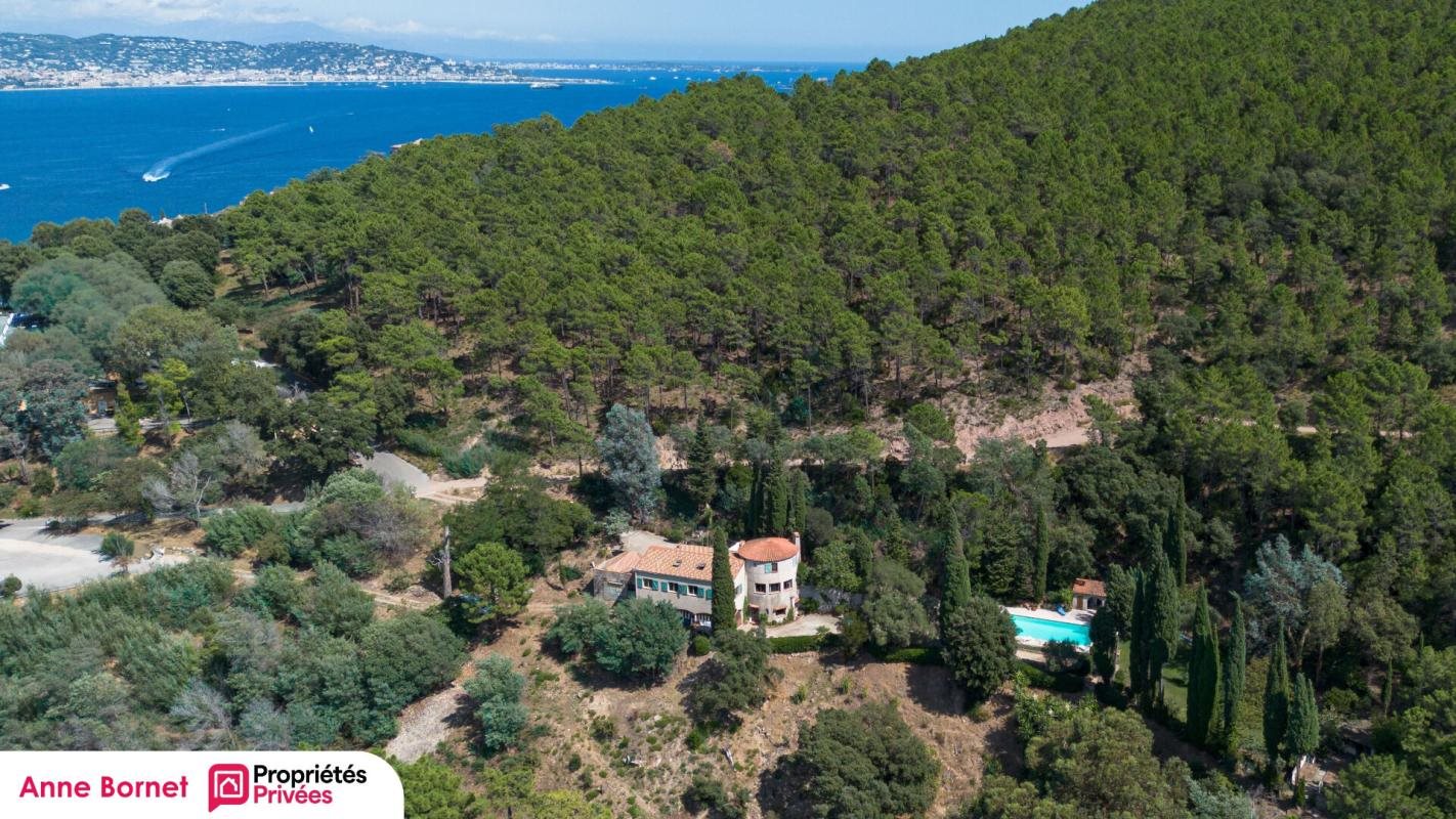 Maison à vendre, 220m², Théoule-sur-Mer