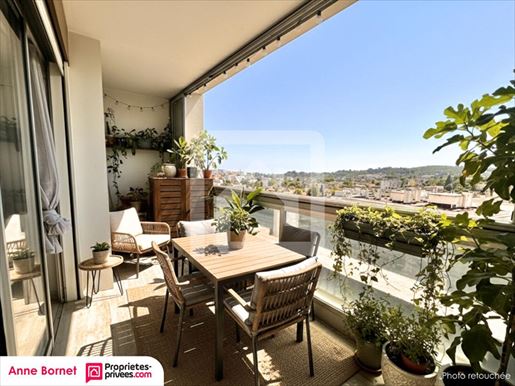 Appartement 4 pièces 89 m2 avec 3 loggias, parking au sous-sol