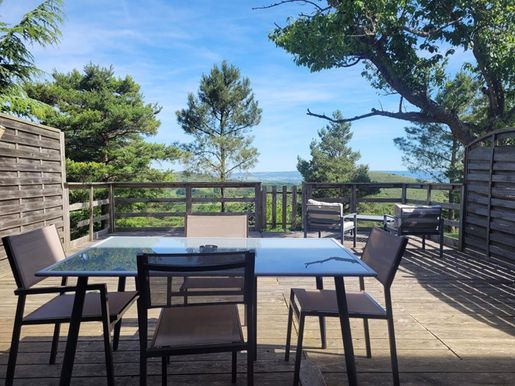 Maison 13 pièces 277 m² · à Laurac · 277 m² · 475 000 €