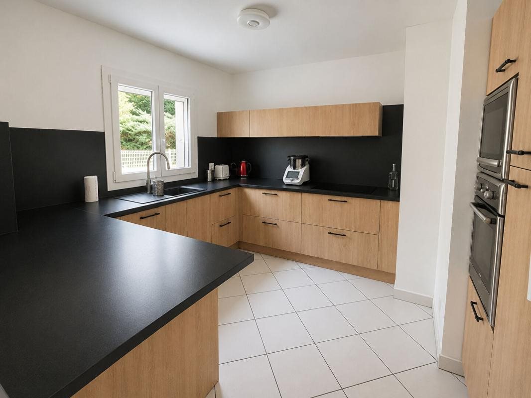 Maison à vendre, 166m², Lissieu