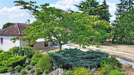 Maison 7 pièces 230 m² · à Mussidan · 230 m² · 358 000 €