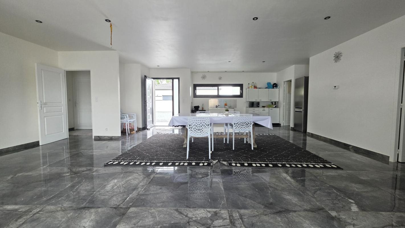 Maison à vendre, 134m², Saint-Médard-de-Guizières